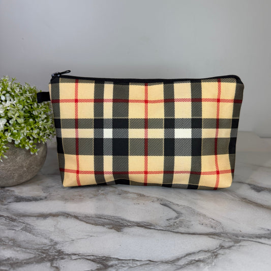 Pouch - Famous Plaid